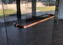Дръжка за стъклена отваряема душ кабина