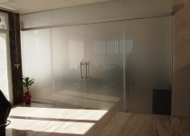 Плъзгащи стъклени врати - офис